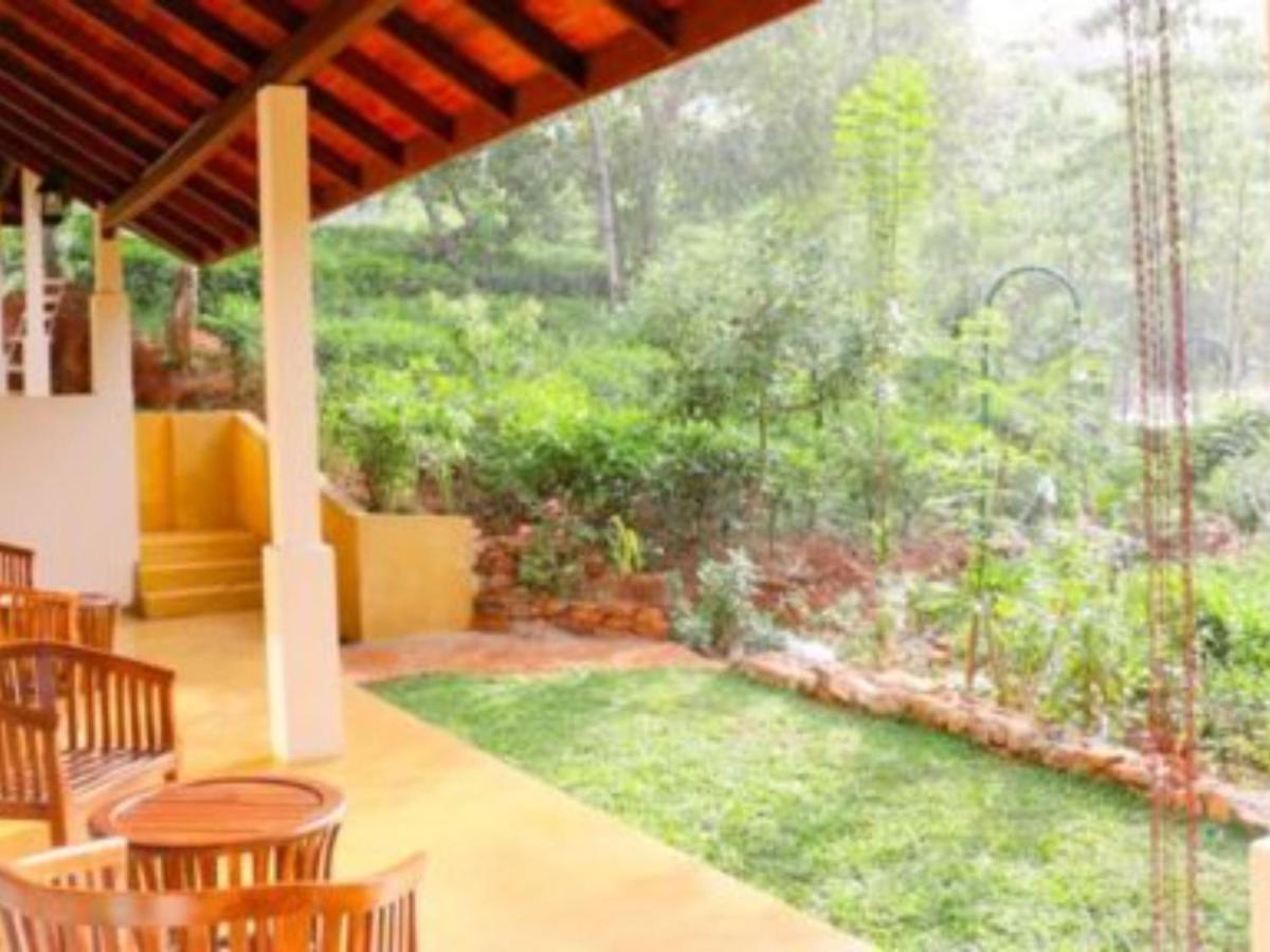 Aqua Exotica Wellness Retreat Hotel Gampola Exterior photo